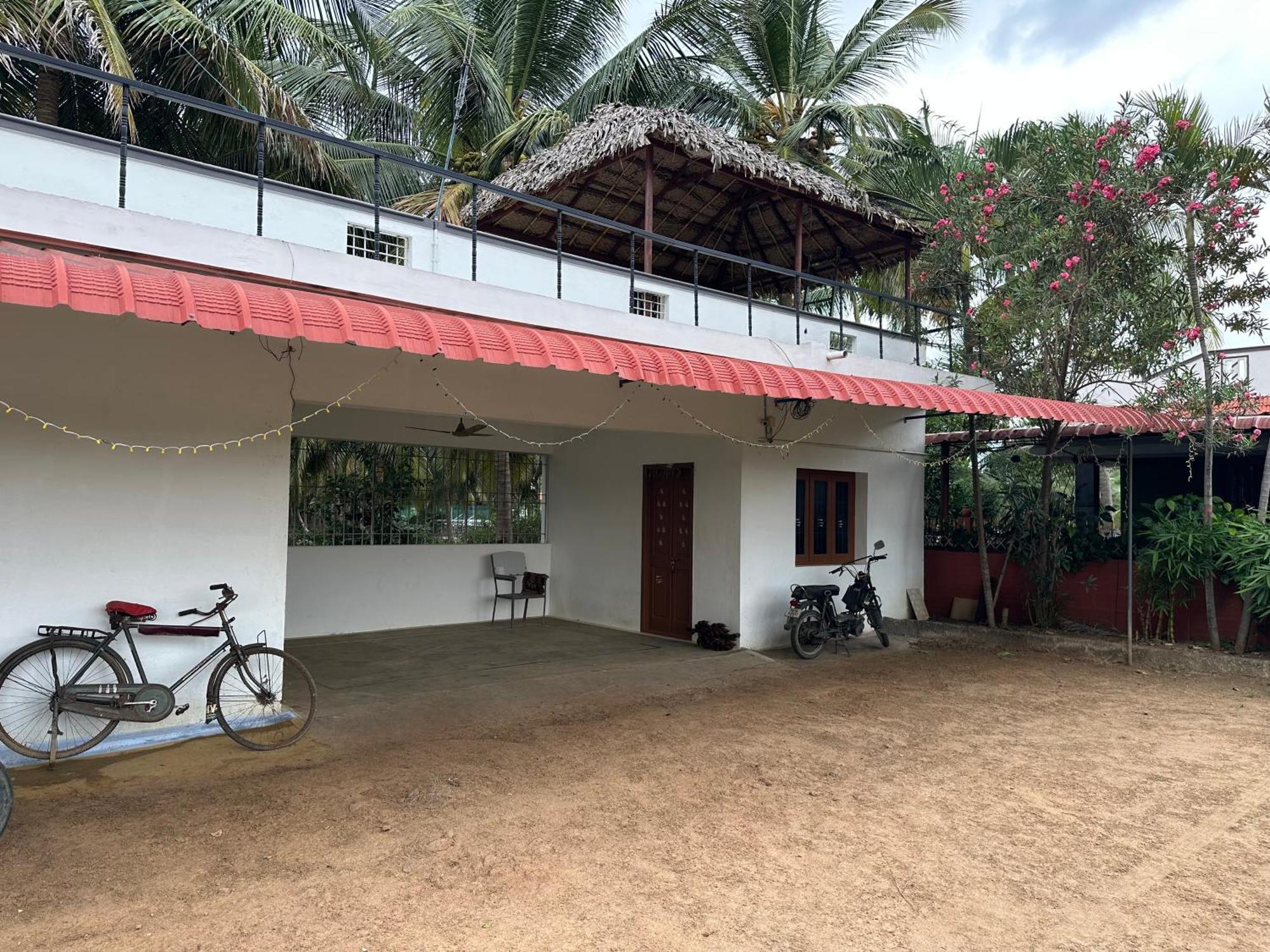 Sakthi Garden Home Stay Erode Eksteriør billede