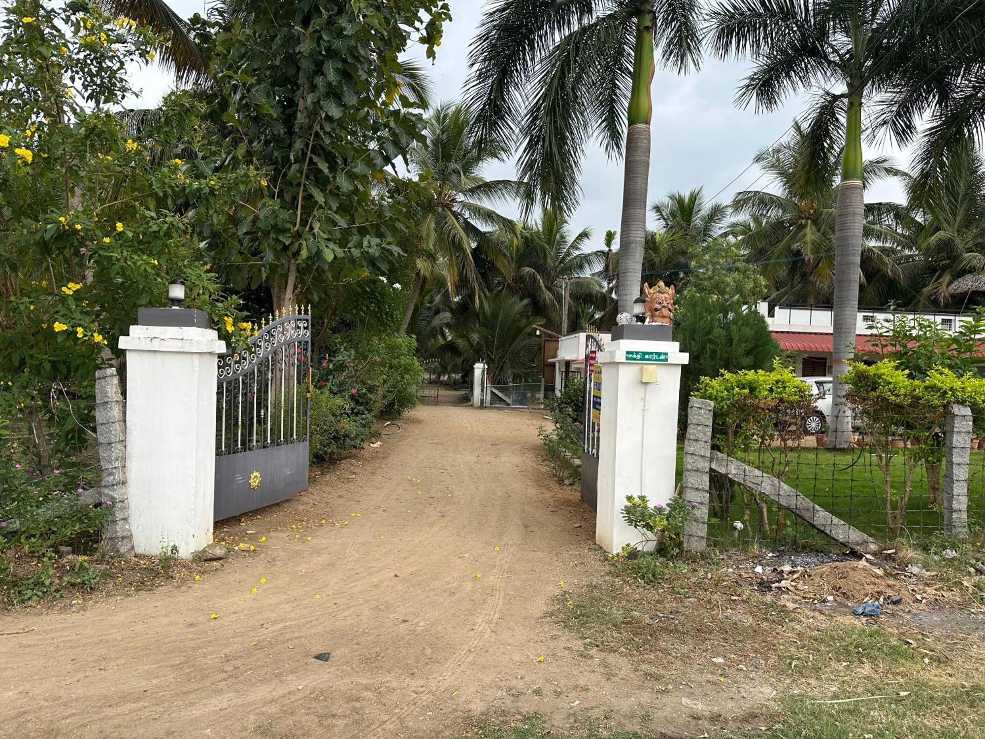 Sakthi Garden Home Stay Erode Eksteriør billede